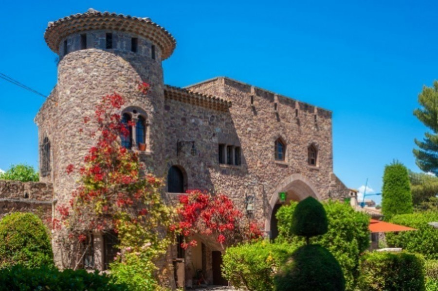 Comment se rendre au château de la Napoule depuis Mandelieu-la-Napoule ?