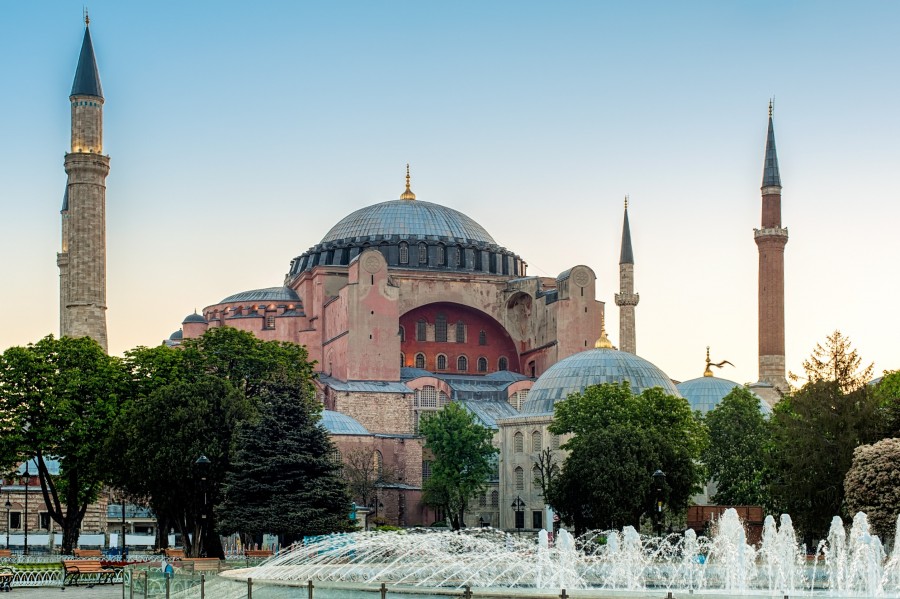 Quels sont les trois noms historiques d'Istanbul ? Quels sont les trois noms historiques d'Istanbul ?