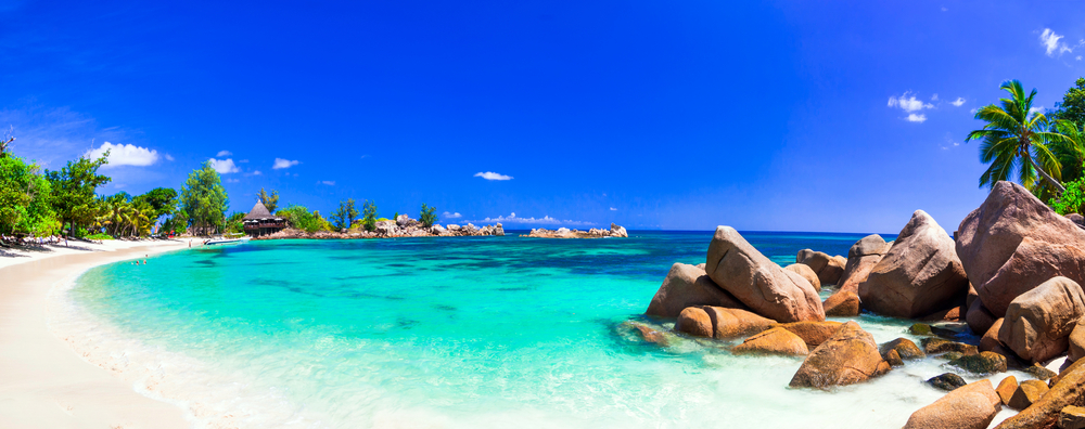 Voyages au Seychelles admirer le paysage paradisiaque